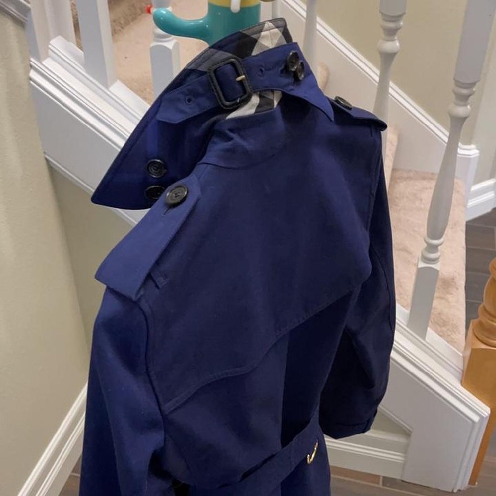 Burberry London Kensington long trench coat 🧥 - Picture 3 of 3
